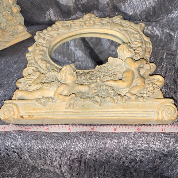 BEAUTIFUL Wang's International Renaissance Angel Standing Mirror & Picture Frame - Picture 13 of 15